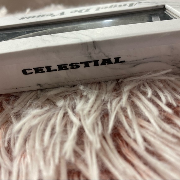 Lashes - Picture 4 of 4